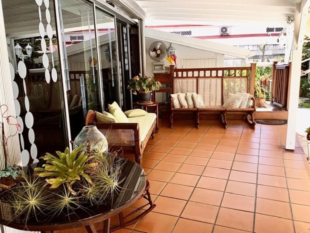 � vendre  Villa Baie-Mahault (97122)