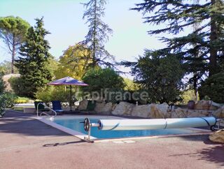  Villa à vendre 8 pièces 341 m²
