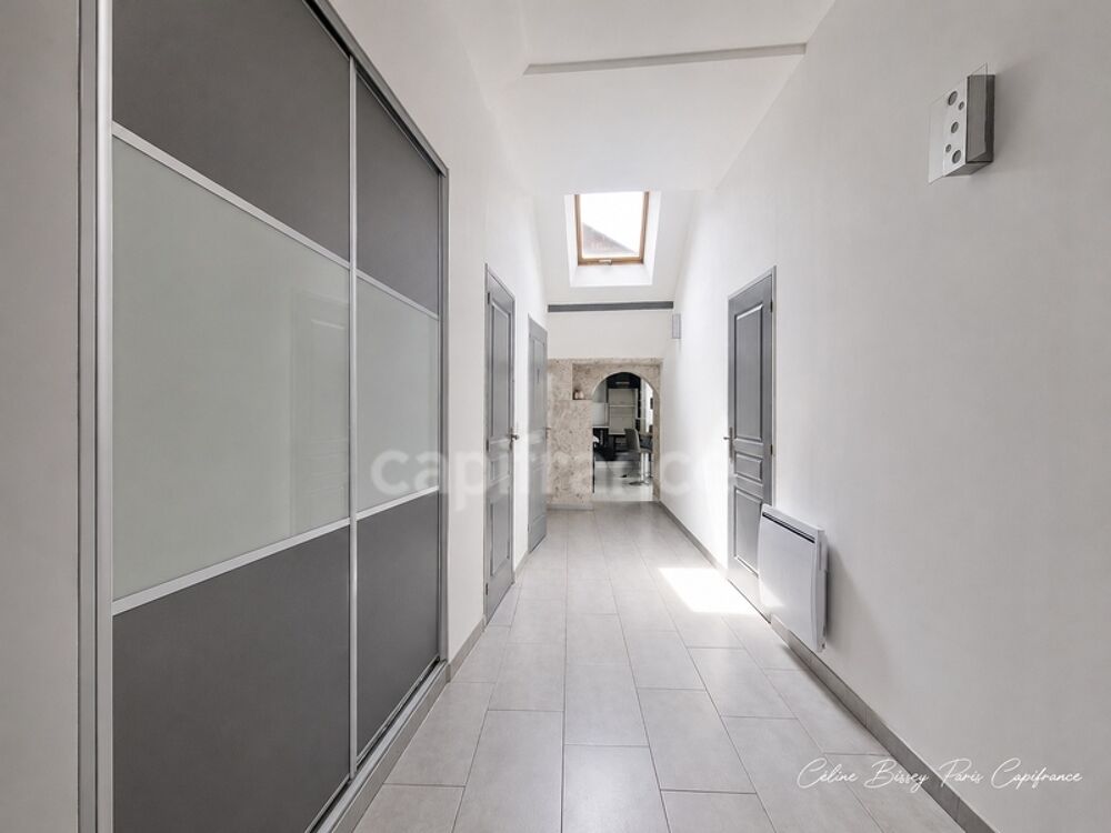 Vente Maison Maison de ville 228M2, 4 chambres, cour et terrasse Cheroy