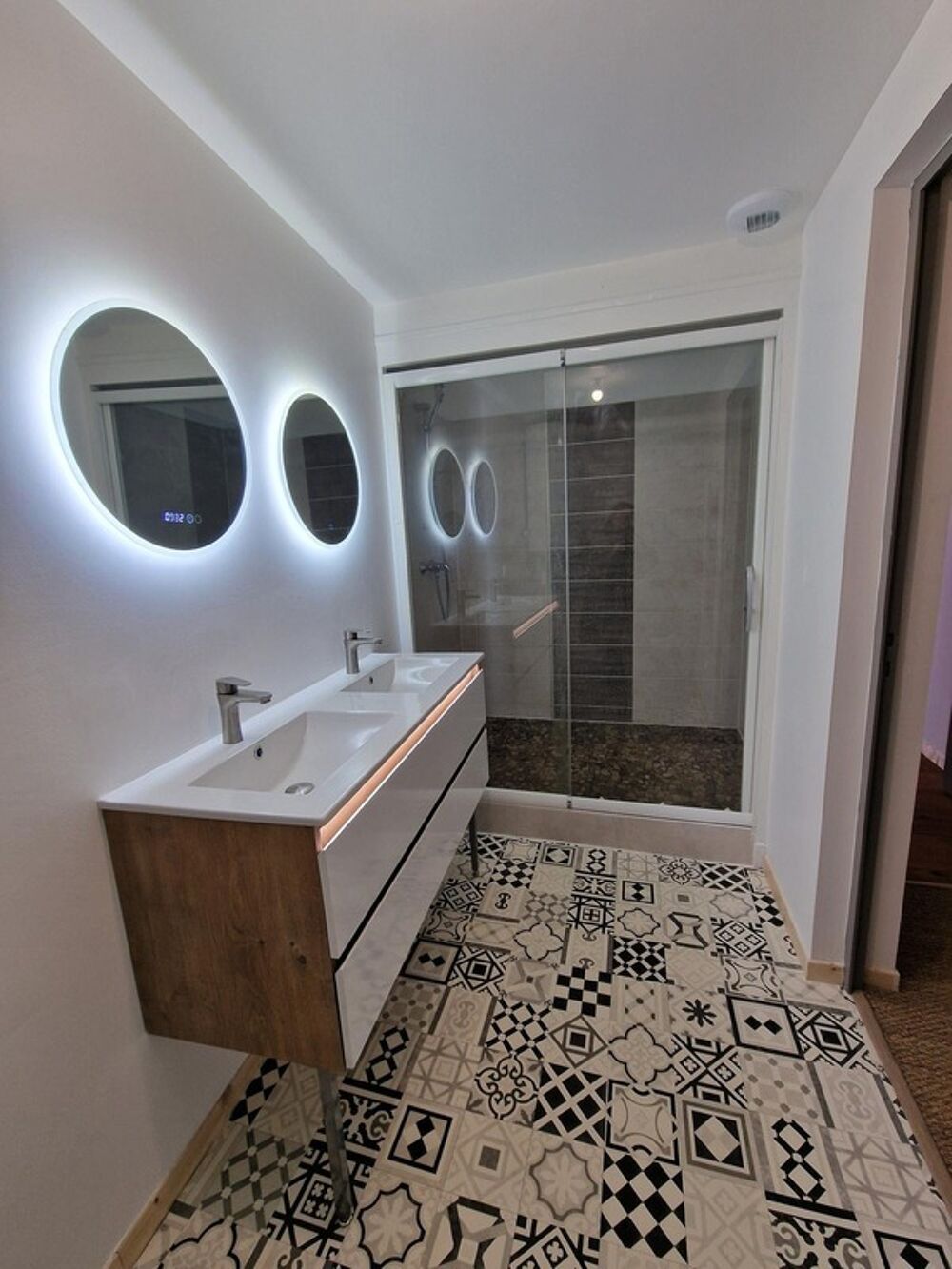 � vendre  Maison Saint-Jean-d'Ang�ly (17400)