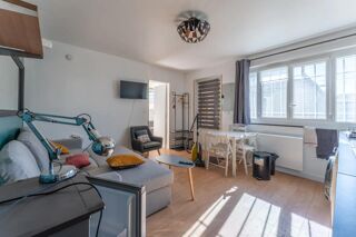  Maison � vendre 8 pi�ces 220 m�