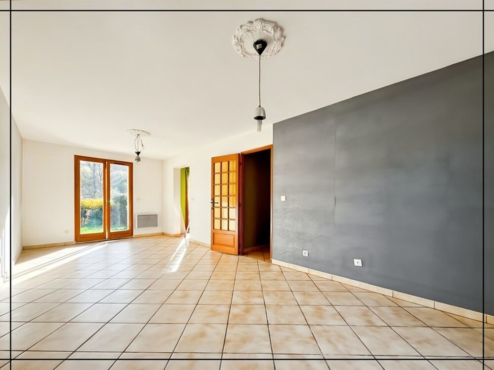 Maison avec jardin SANS VIS-À-VIS  centre village  2 ch + bureau
