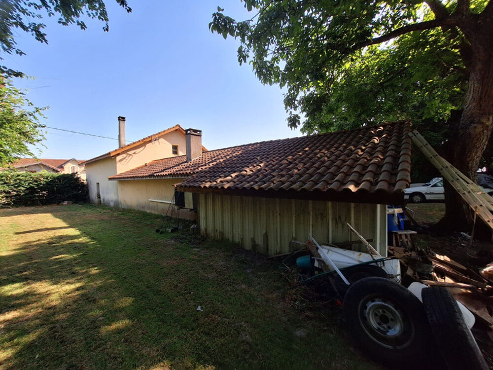 ? Maison en pierre à rénover  Fort potentiel à Plaisance-du-Gers  Terrain 1 569 m²  Dépendances & véranda