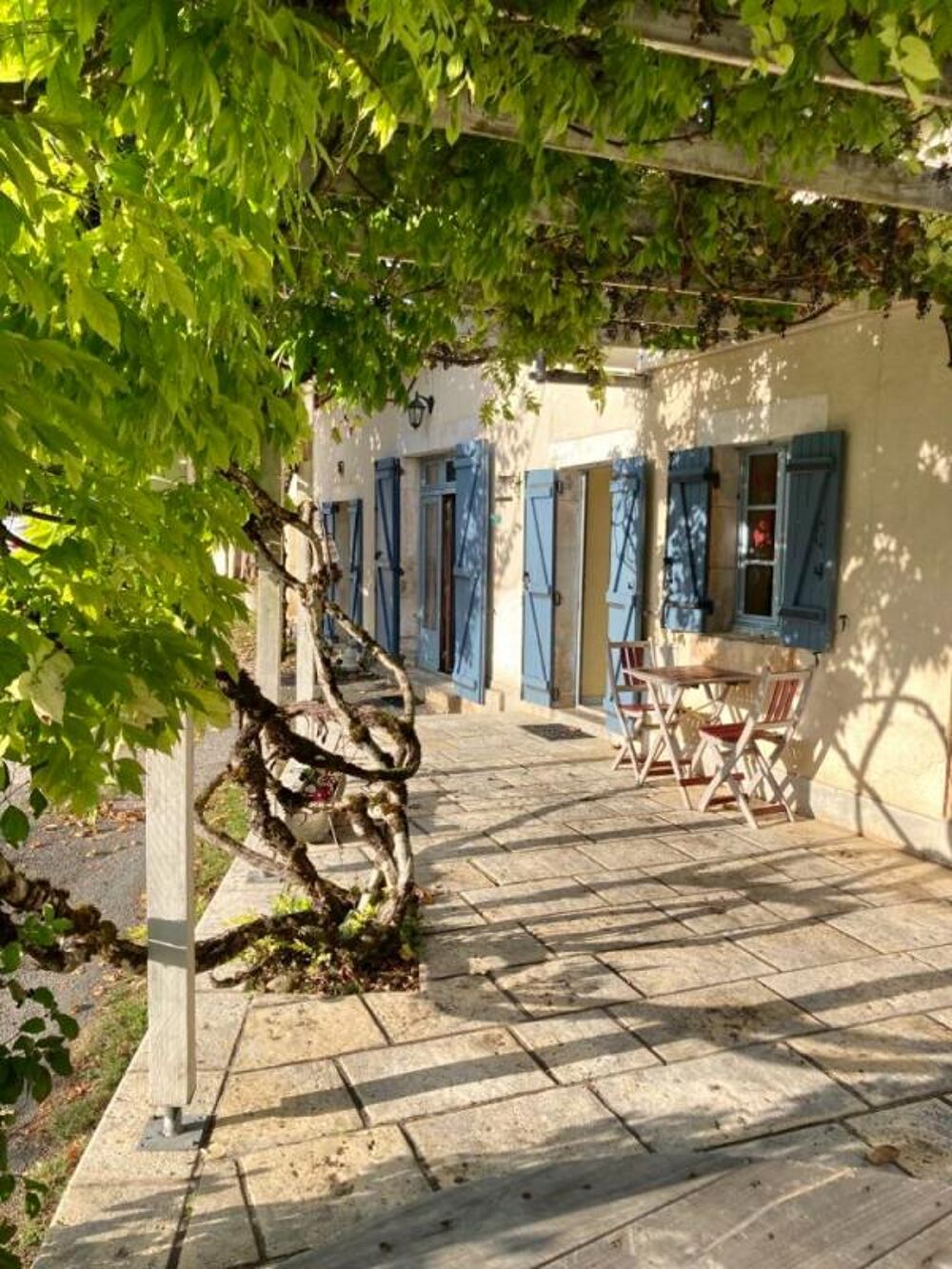 Propriété 216 m2 sur parcelles de 12866 m2