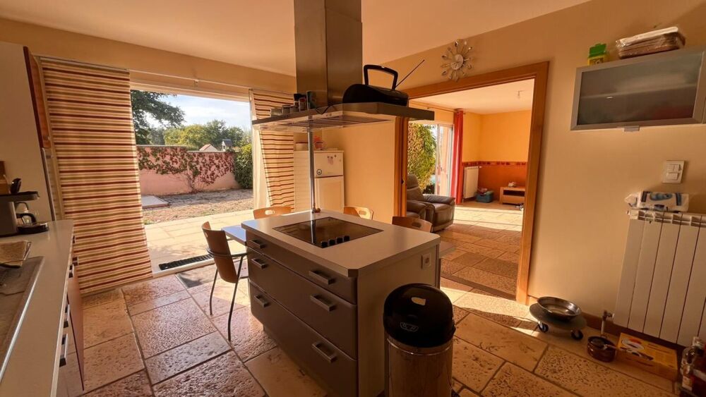 Vente Maison Maison + piscine Yzeure 171 m2 Yzeure