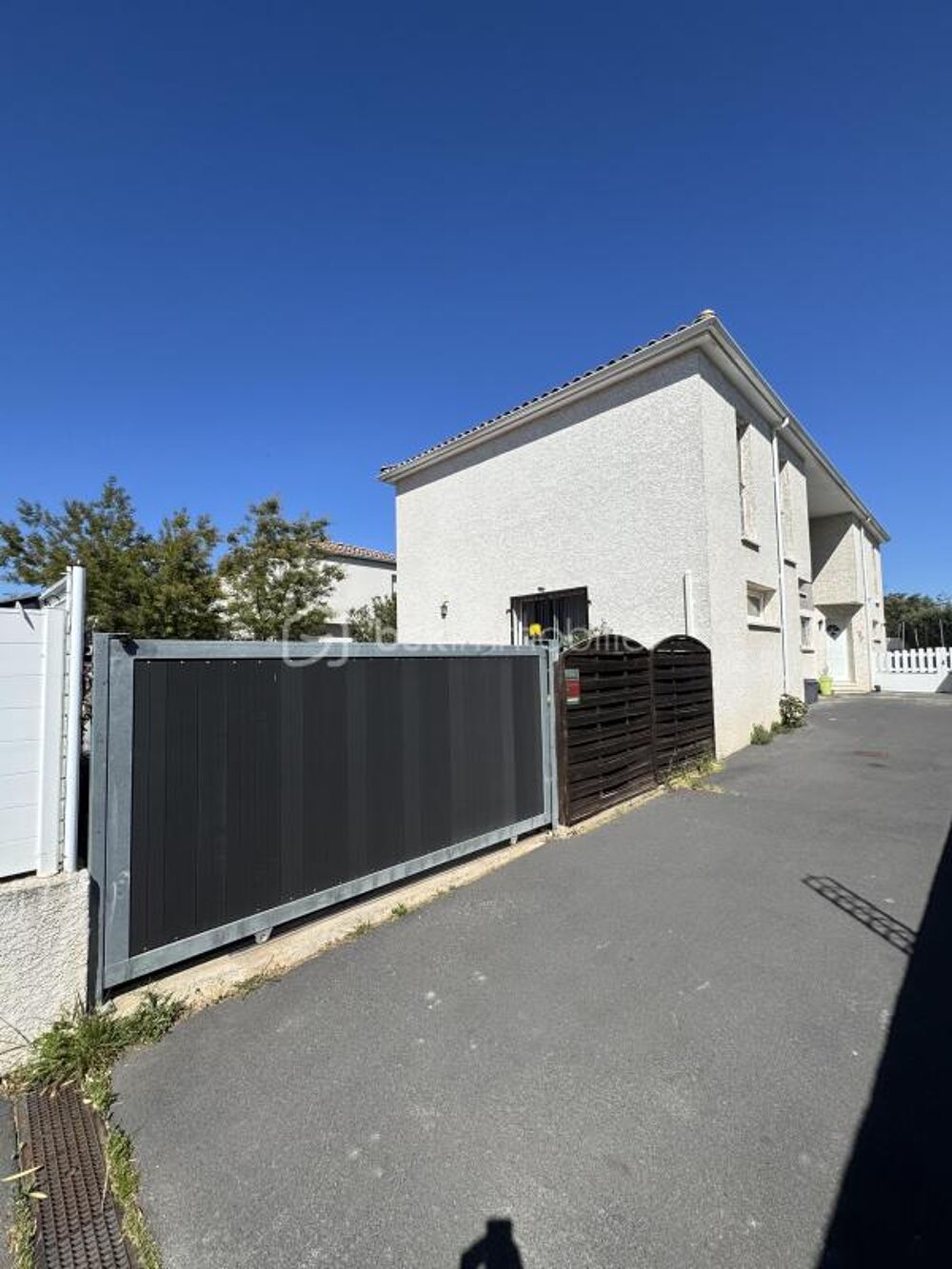 34420 VILLENEUVE LES BEZIERS - VILLA 86m2 - 3 CHAMBRES - PHOTOVOLTAÏQUES - 2 STATIONNEMENTS - JARDIN - TERRASSE -