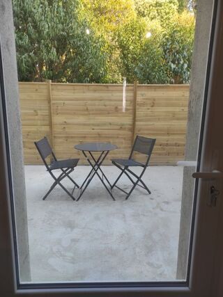  Appartement à louer 1 pièce 28 m²