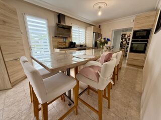  Maison � vendre 9 pi�ces 180 m�