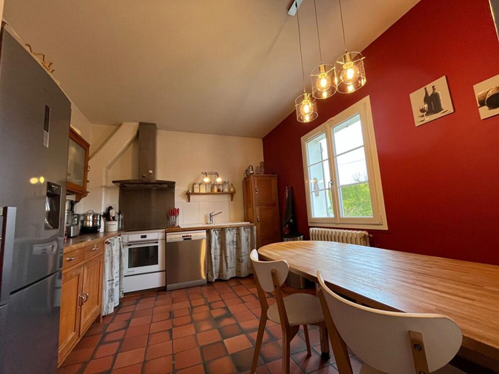 CREPY EN VALOIS - MAISON 5 CHAMBRES 198 m², Rue d'Hazemont
