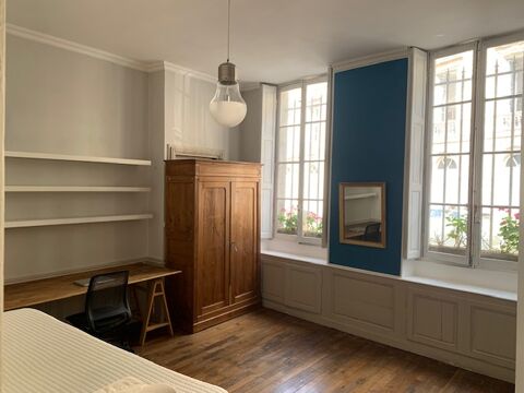  Appartement � louer 5 pi�ces 135 m�