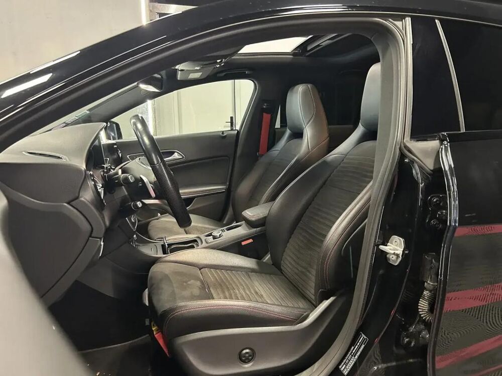 Classe CLA 2.0 16v Turbo Phase 2 250 4Matic 218cv Sport 2017 occasion 74330 Poisy