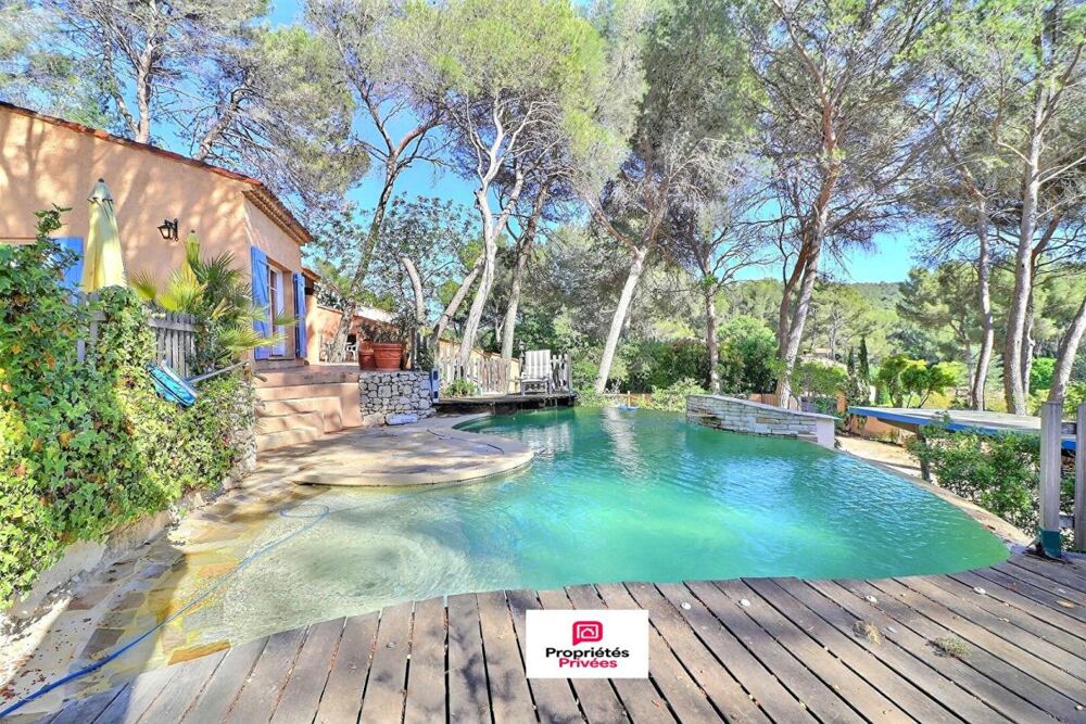 Vente Maison Maison Ventabren 9 pièces 205 m2 - piscine, double garage sur terrain de 2020 m2 Ventabren