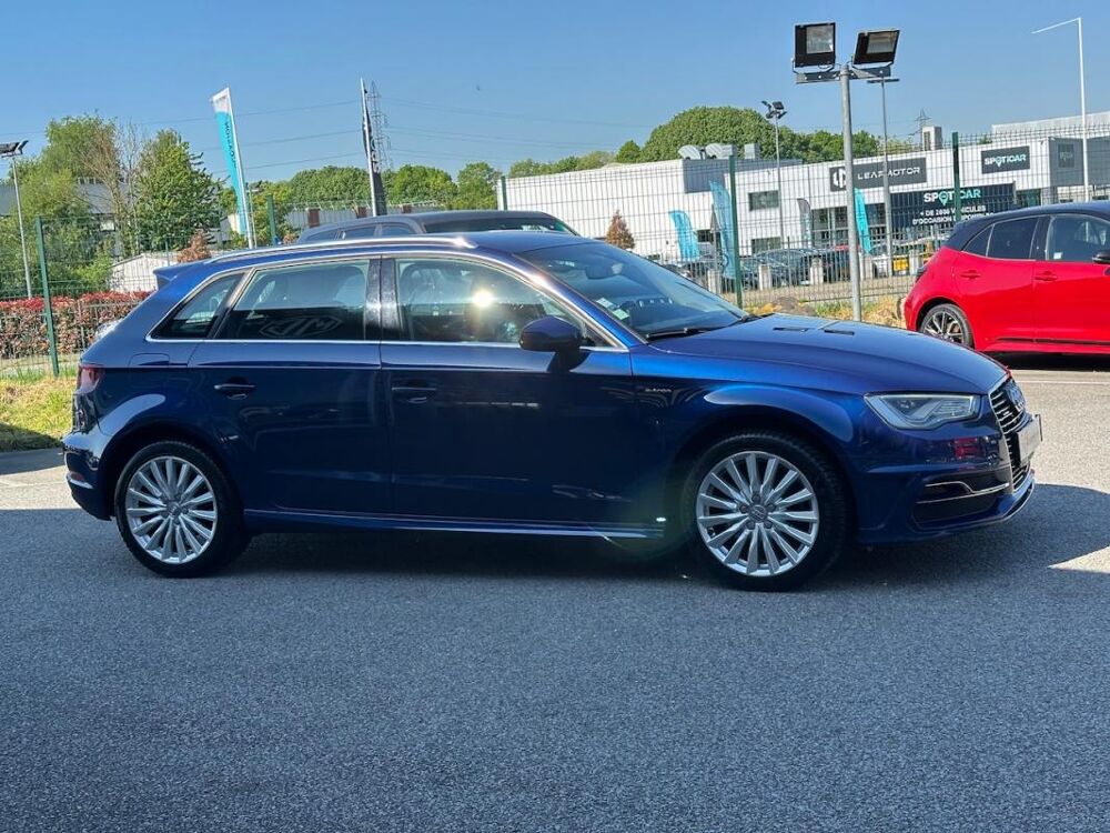 A3 III SPORTBACK 1.4 TFSI E-TRON 204 AMBITION LUXE S tronic 2016 occasion 78240 Chambourcy