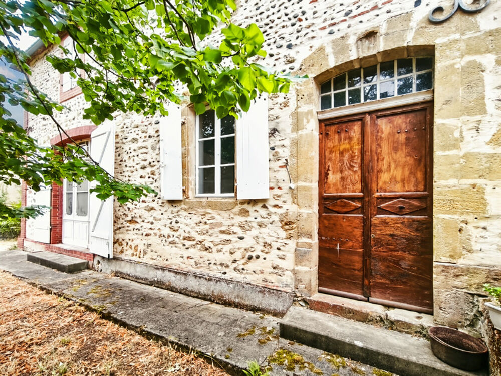 Dpt Gers (32), à vendre SAINT MONT Maison ancienne T4 de 160 m² habitables en plain pied + grenier aménageable + grange attenant