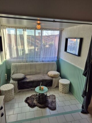 Appartement à louer 2 pièces 45 m²