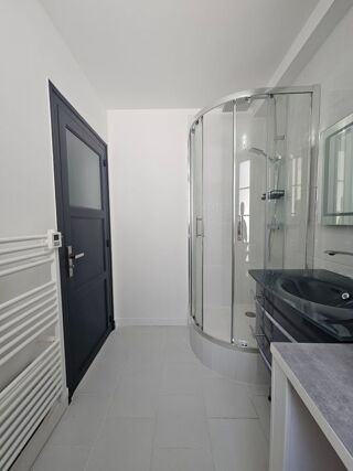  Appartement à louer 4 pièces 78 m²