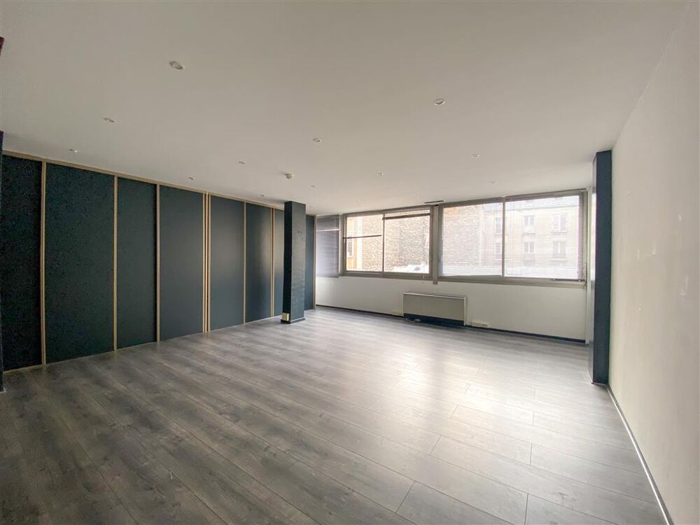   Bureaux lumineux de 43m² 