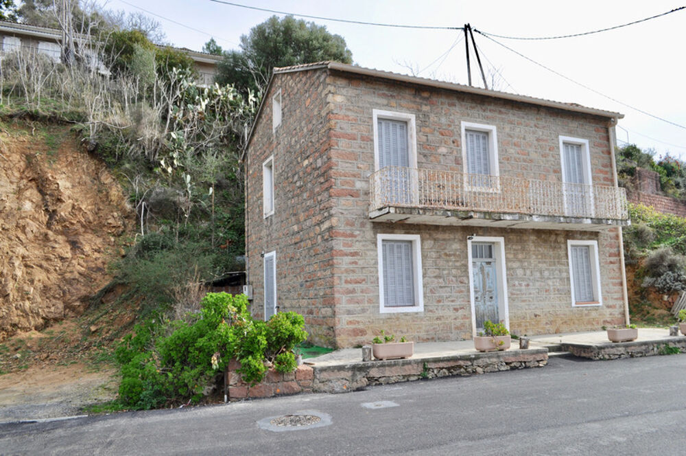 Vente Maison Dpt Corse (20), à vendre PARTINELLO, maison en pierres avec terrasse et parking, proche de la plage Porto