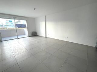  Appartement à louer 3 pièces 61 m²