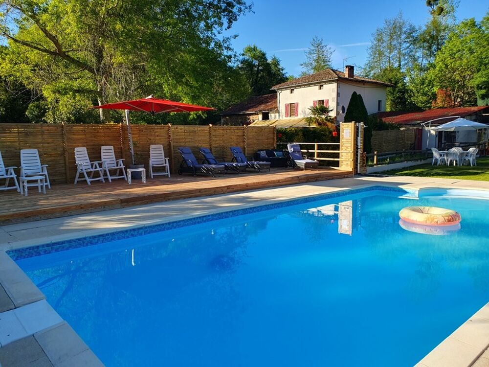 Maison 12 pièces 172 m² à Confolens