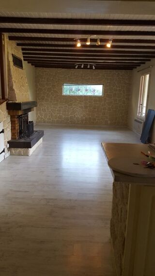  Maison à louer 7 pièces 130 m² Saint julien la vetre