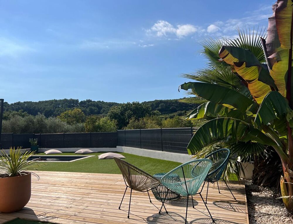 PLAN DU CASTELLET / Villa contemporaine