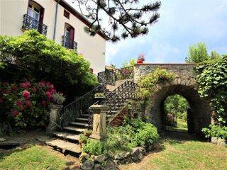  Propriété/château à vendre 11 pièces 366 m²