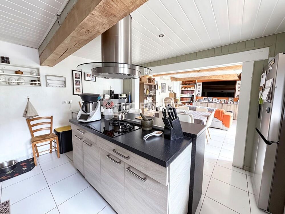 Vente Maison Maison Beaurepaire 6 pièce(s) 110 m2 Beaurepaire
