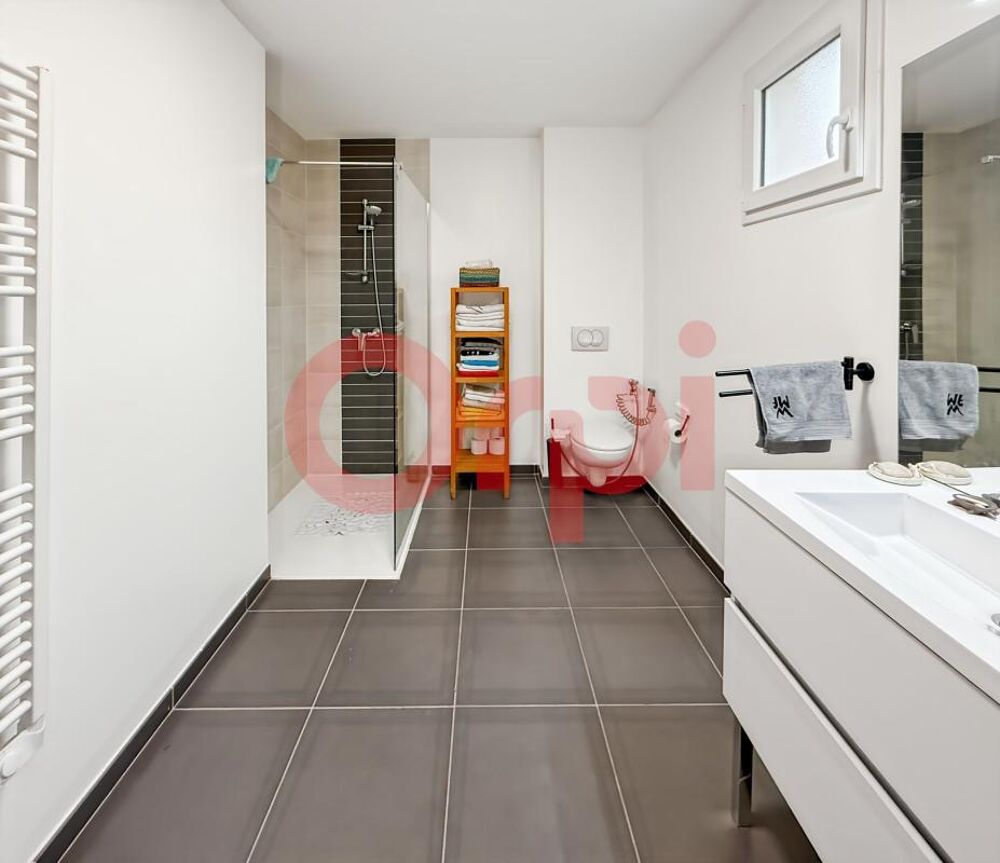 � vendre  Maison Bron (69500)