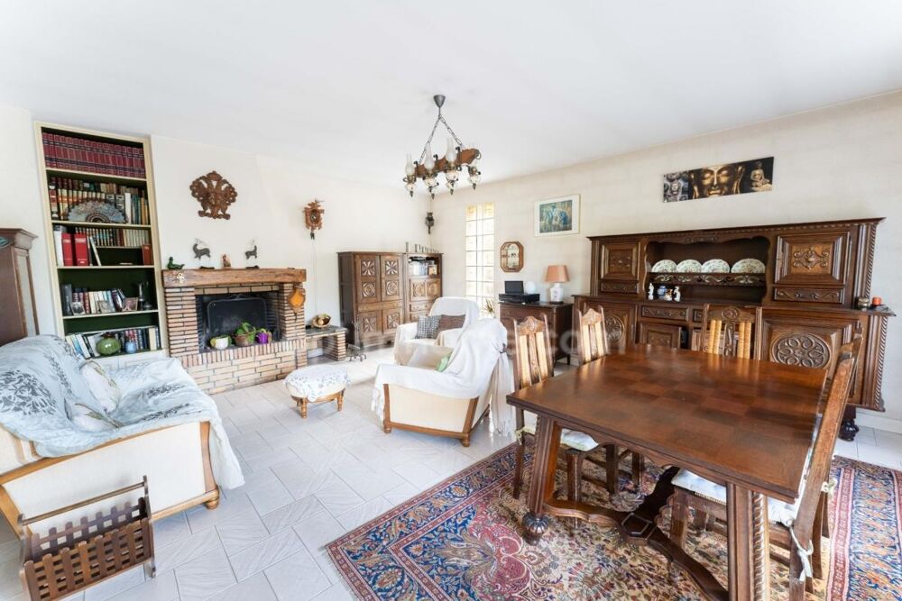 Vente Maison HOUILLES, YVELINES (78) - Maison individuelle 172 m² habitables - 8 pièces - 5 chambres - sous-sol total de 106 m² Houilles