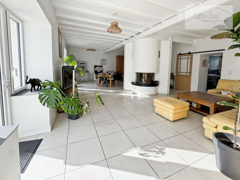 Maison , 6 chambres , 260 m² .Terrain 2 700 m² .Guérande