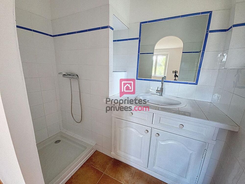 � vendre  Villa Roquebrune-sur-Argens (83520)