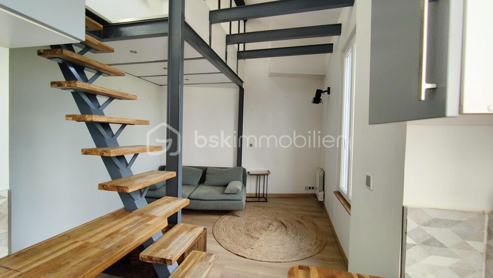 Vente Appartement Deux pièces sous combles - Idéal investisseur ou premier achat à Bagnolet Bagnolet