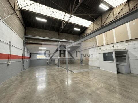 ENTREPOT A LOUER 150 M2 FONTENAY TRESIGNY 1200 77610 Fontenay tresigny