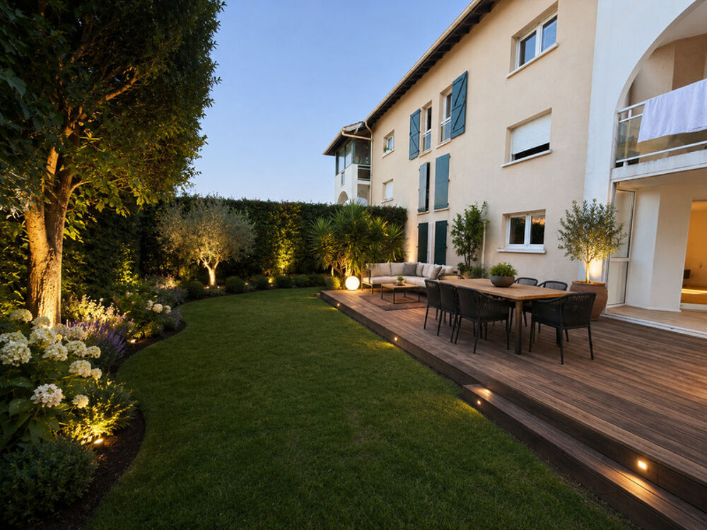 ? Anglet  Appartement rénové en rez-de-jardin avec terrasse, jardin et garage