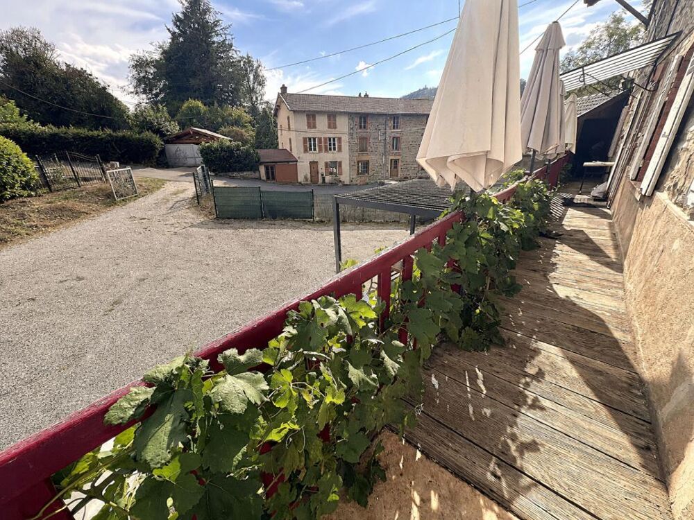 Vente Maison LAMURE SUR AZERGUES. Ancien moulin 285m2 avec dépendance, cour et jardin Lamure sur azergues