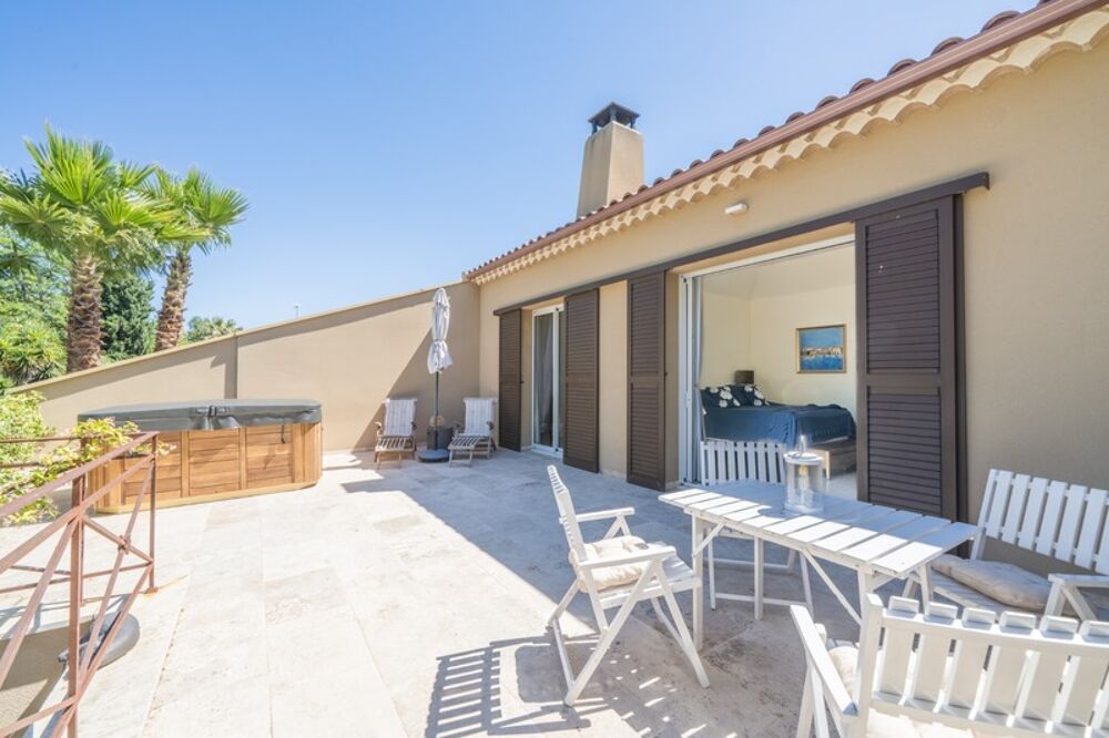 Agde. Villa 6 pièces 223 m²