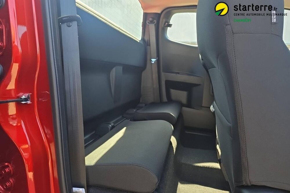 D-MAX 2.2L SPACE CABINE A/T EVOLUTION 2026 occasion 73420 Voglans