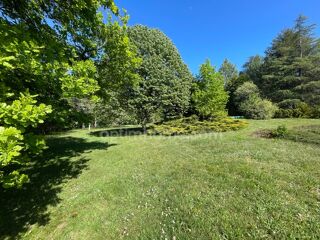 Maison � vendre 8 pi�ces 270 m�