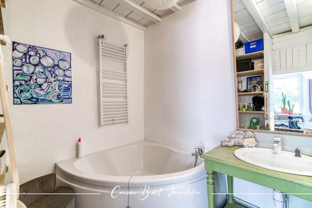 à vendre  Propriété/château Saint-Pierre-de-Chandieu (69780)