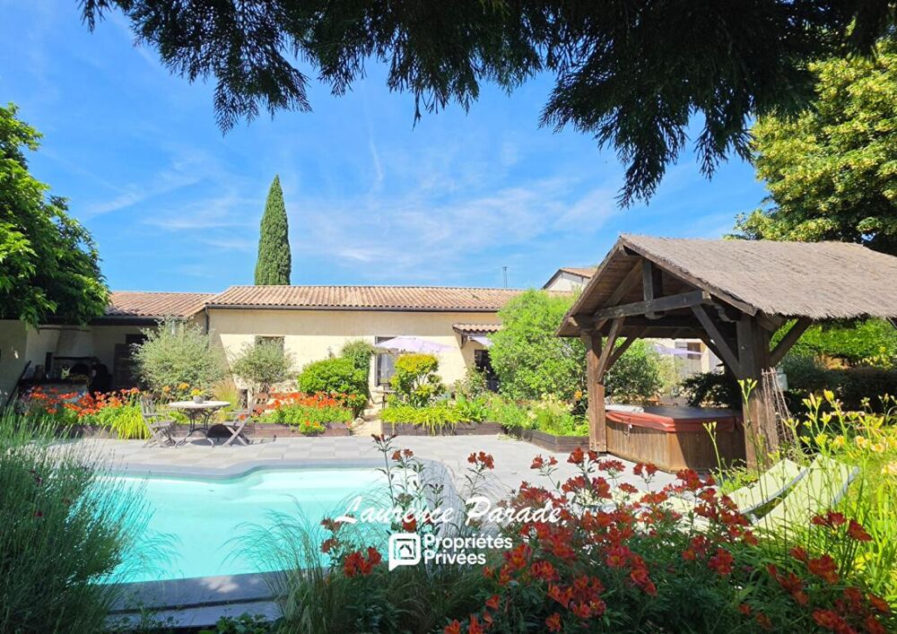 Vente Maison Maison et deux logements garage piscine Menesplet