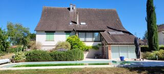  Maison  vendre 10 pices 270 m