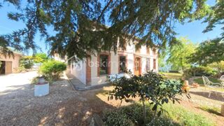  Propriété/château à vendre 8 pièces 330 m²