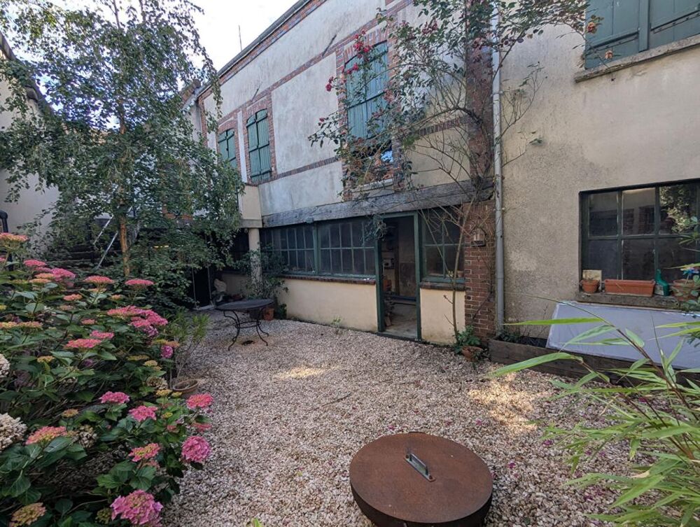Maison de ville 4 pièces 85 m2 3 chambres (Fort potentiel)
