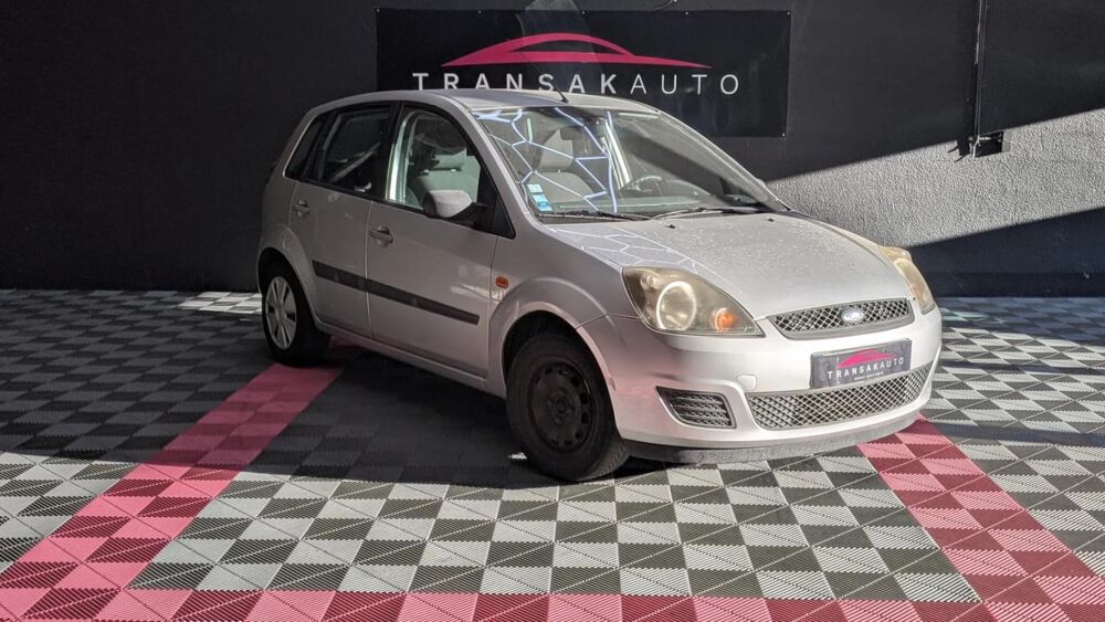 Fiesta Ambiente 5p 68cv FORD 2008 occasion 73000 Chambery