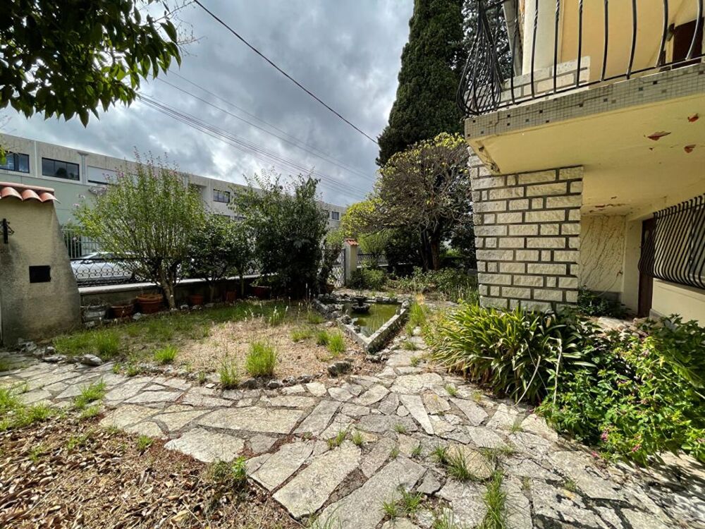 Alès quartier Clavières Exclusivité maison en pierres 6 pièces sur 2 niveaux de 133 m2 sur terrain 501 m2