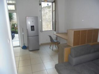  Appartement à louer 1 pièce 28 m²