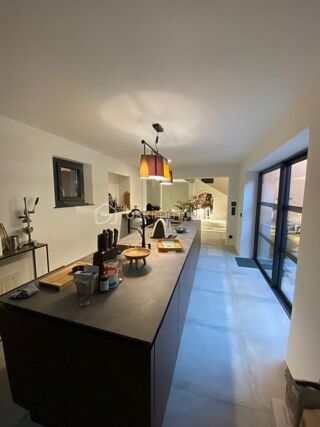  Villa à vendre 6 pièces 203 m²
