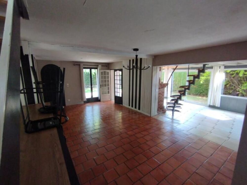 Location Maison Maison de 170m2 à louer sur Cairon Cairon