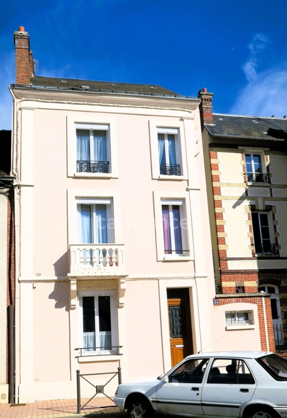 Vente Maison À Vendre Maison 6 pièces à CLOYES SUR LE LOIR (28) entre CHATEAUDUN et VENDÔME Cloyes sur le loir
